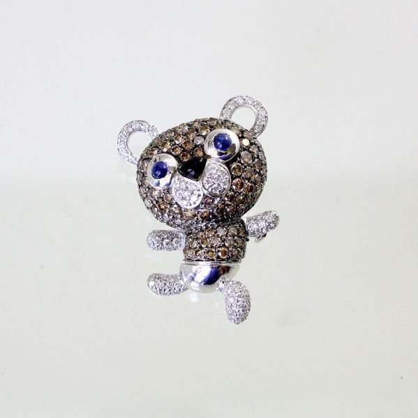 【高知インター店】 ◎中古美品◎18金WG ダイヤ 2.68ct くまちゃんデザイン ブローチ兼ペンダント ゴールド