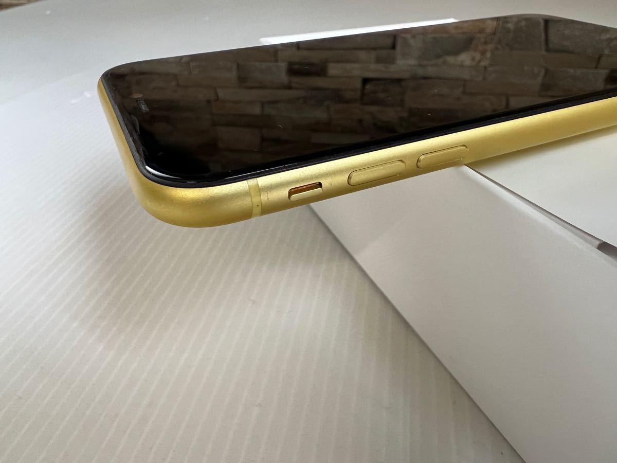 SIMロック解除済み 美品! iPhone11 128GB イエロー本体 SIMフリー 残債なし アイフォン11