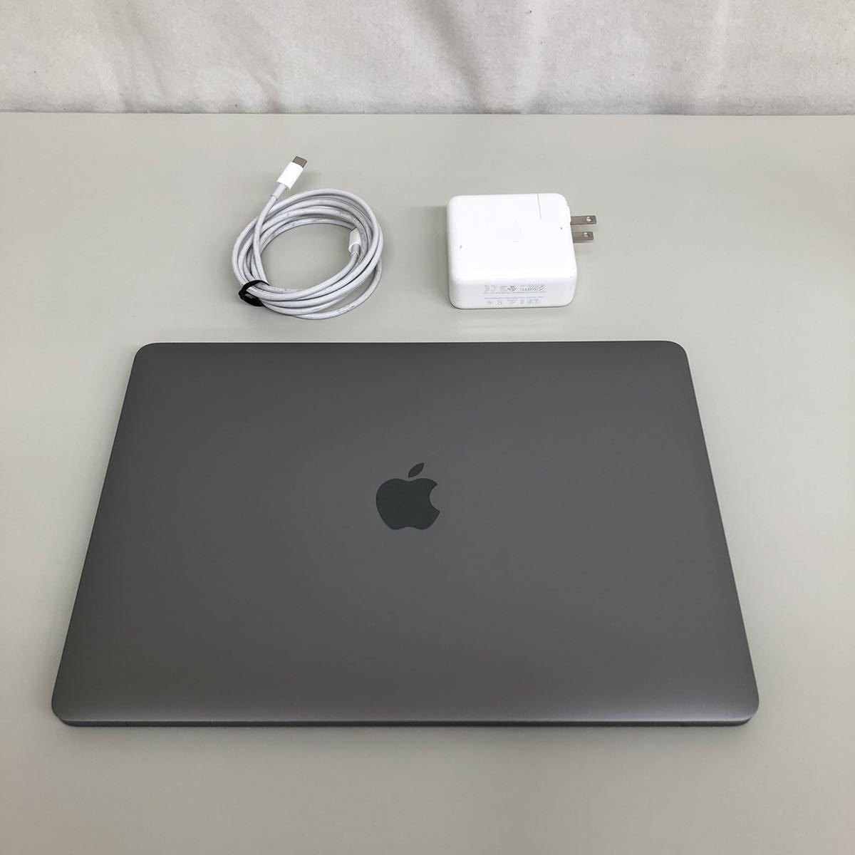 Apple MacBook Pro 13インチ 2017 Two Thunderbolt3 ports MPXT2J/A Monterey/Core i5 2.3GHz/8GB/256GB/スペースグレイ/A1708_画像1