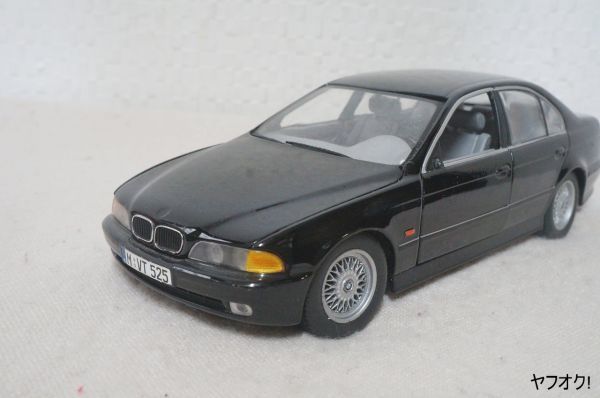 信頼への信頼 ミニチャンプス ミニカー 1/24 E39 Reihe 5シリーズ BMW 乗用車