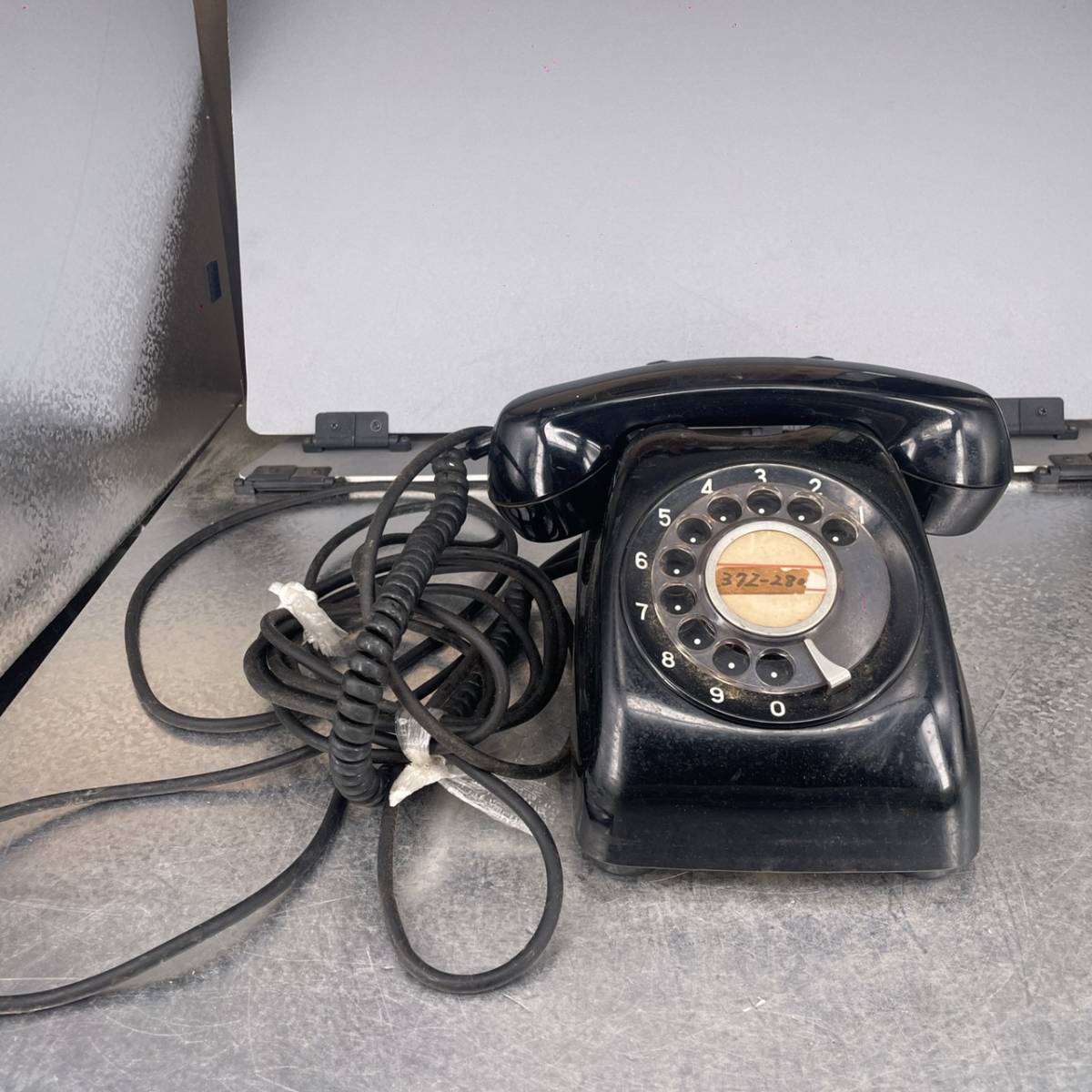 P6 黒電話 昭和レトロ インテリア アンティーク 電話機 600-A2 日本電信電話公社２ ダイヤル式 ディスプレイ