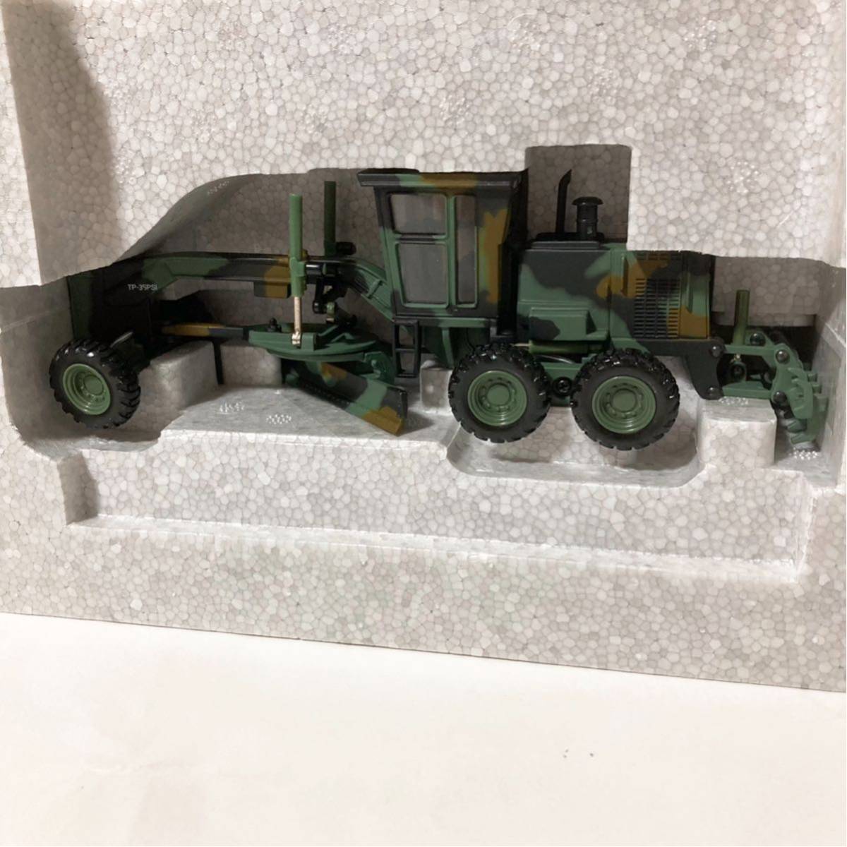 ノースコット Cat 140H ミリタリー モーターグレーダー 1/50 ノースコット Cat 140H ミリタリー モーターグレーダー 1/50