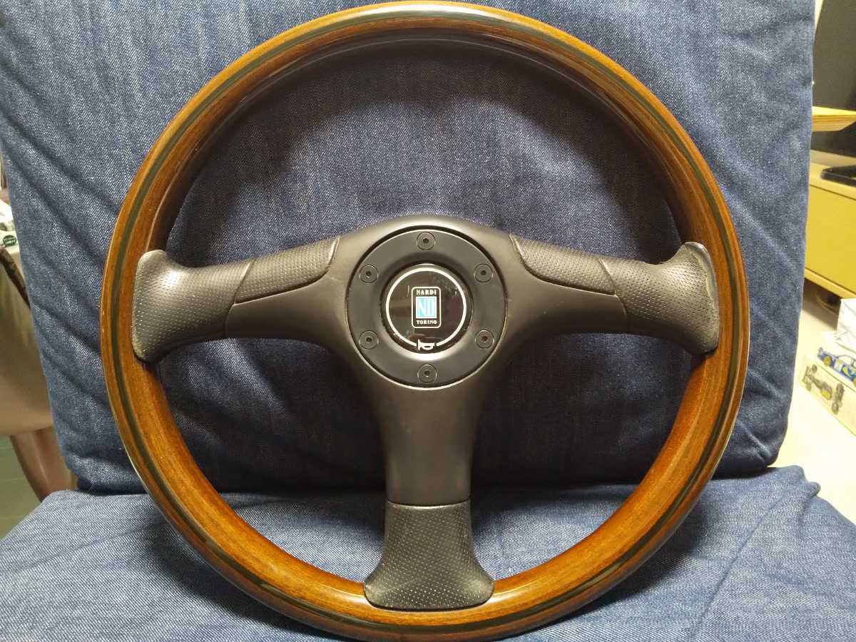 ツヤあり即決 NARDI ナルディ ウッドステアリング Z5 Φ36 正規品 送料込み