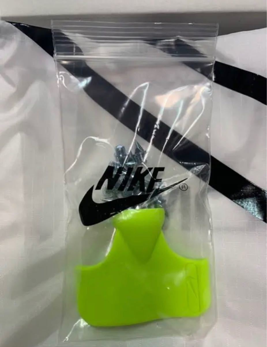【ボルトカラー】 NIKE エア ズーム マックスフライ 24.0cm