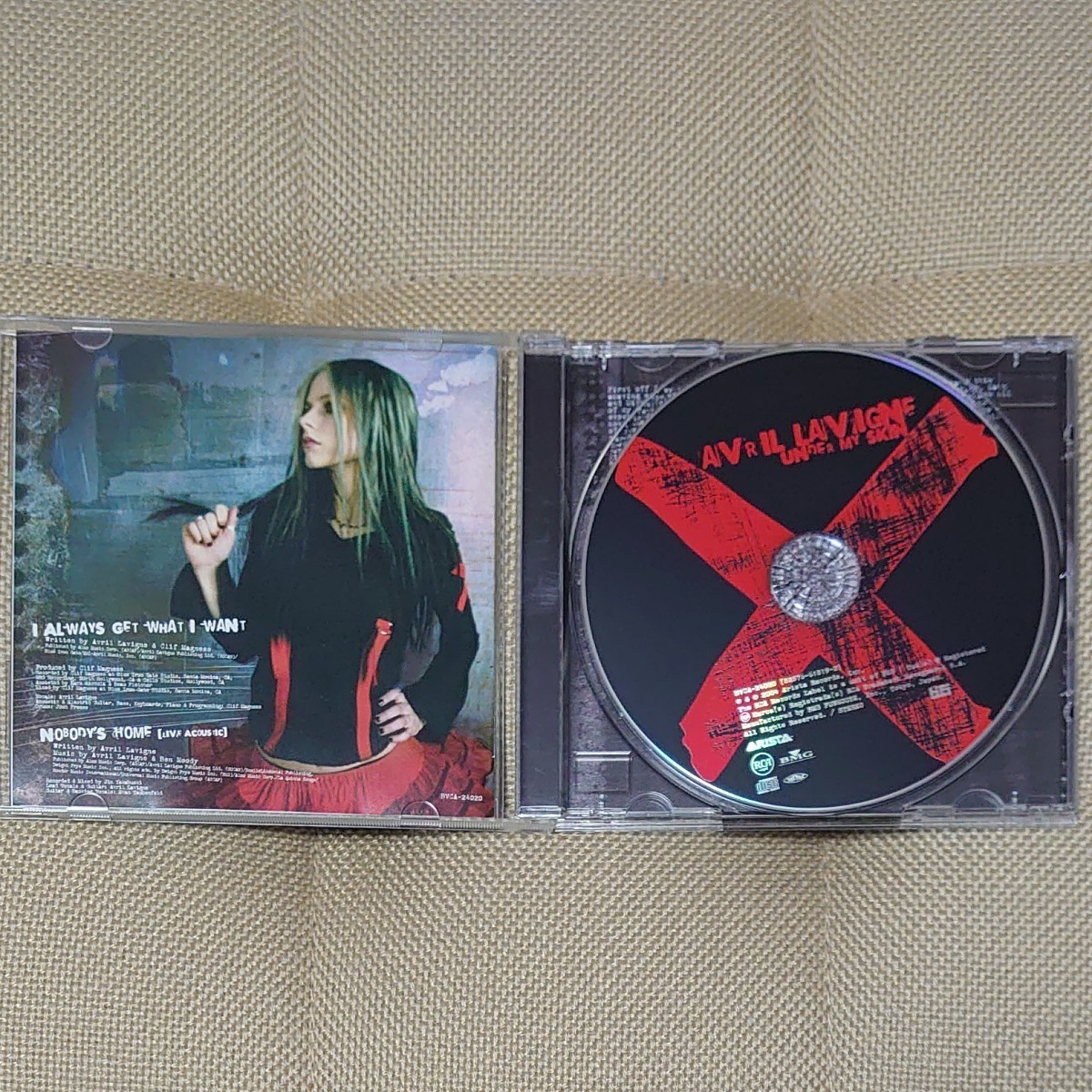 アンダー・マイ・スキン Avril Lavigne