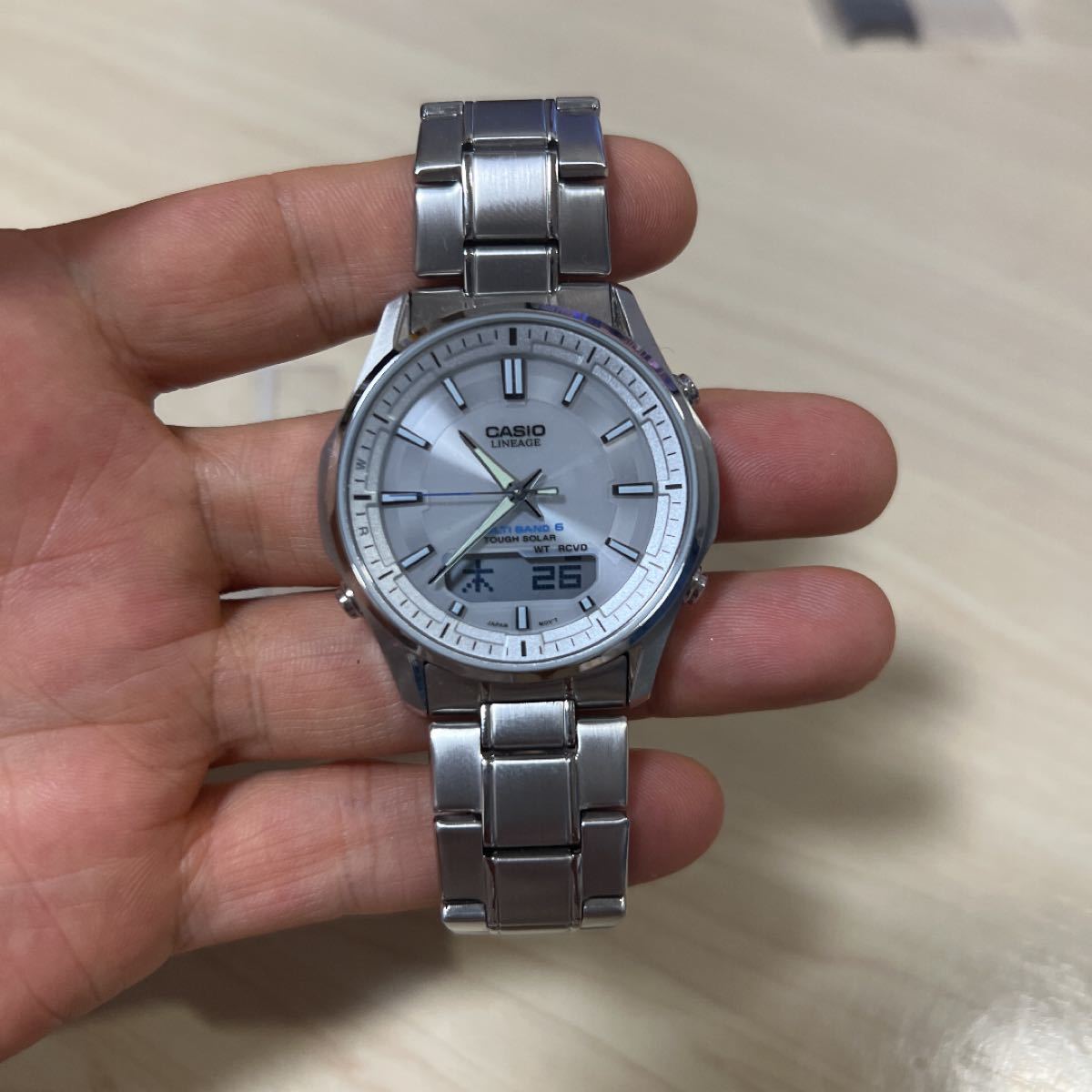 カシオ リニエージ LCW-M100DE-7AJF ソーラー電波 ホワイト カシオ リニエージ LCW-M100DE-7AJF ソーラー電波 ホワイト