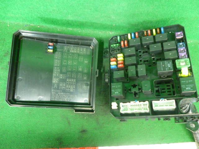  Delica D5 DBA-CV5W fuse box 