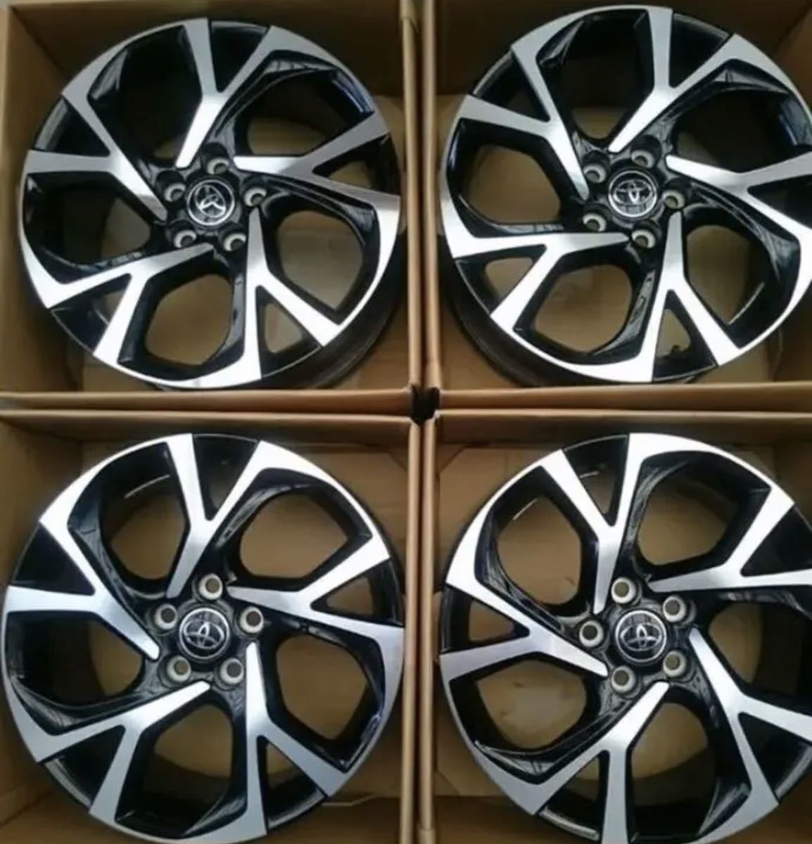 当社の スタッドレス トヨタc-hr 純正ホイール4本 ナット付き 4本