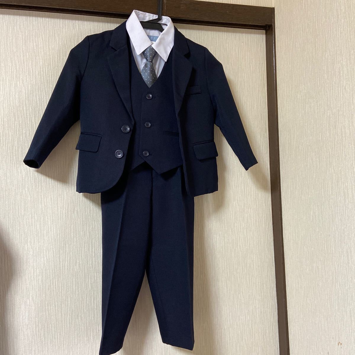 【美品】フォーマルスーツ 男の子スーツ 結婚式       七五三  入園式