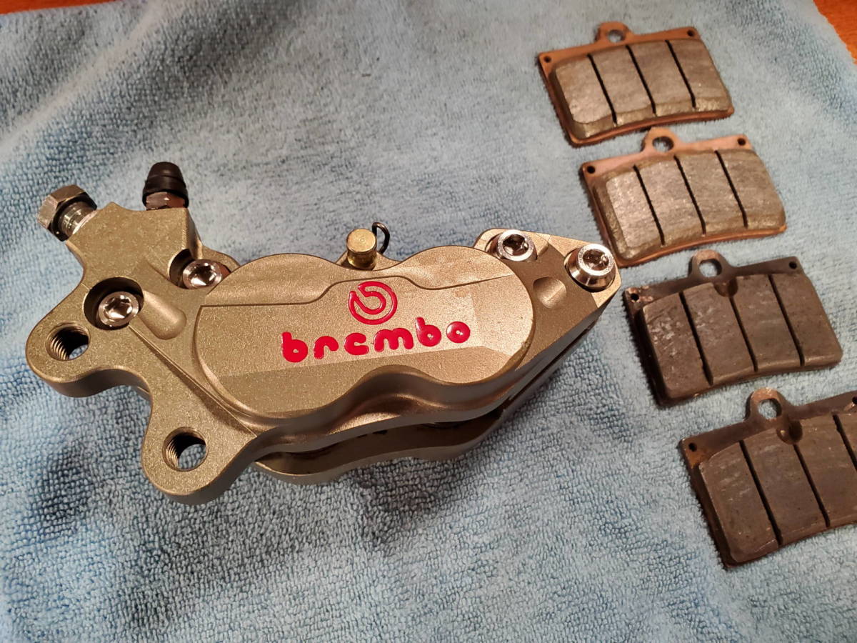 新商品!新型新商品!新型Brembo(ブレンボ) 4ポットキャリパー 40mm