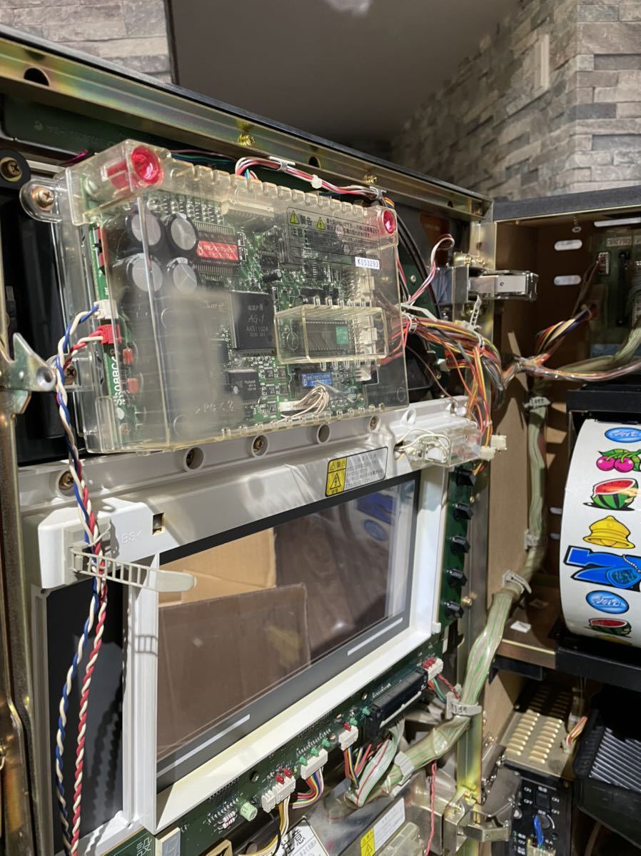 パチスロ実機 旋風の用心棒 スロット パチスロ 家庭用電源 白 パチスロ実機 旋風の用心棒 スロット パチスロ 家庭用電源 白