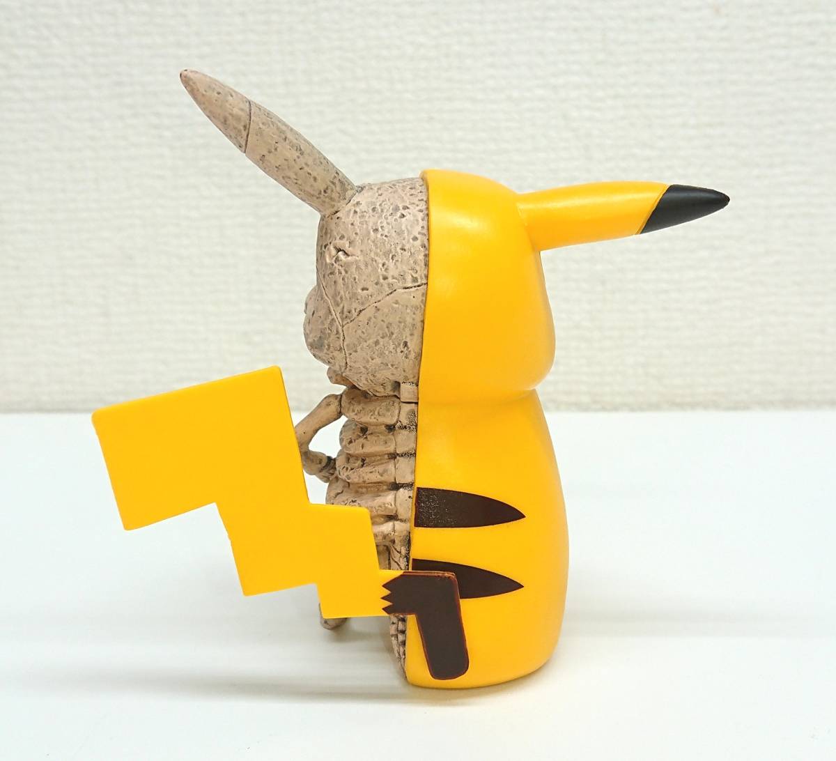 ピカチュウ スケルトン フィギュア ポケモン 骨 スカル☆POKEMON ピカチュウ スケルトン フィギュア ポケモン 骨 スカル☆POKEMON