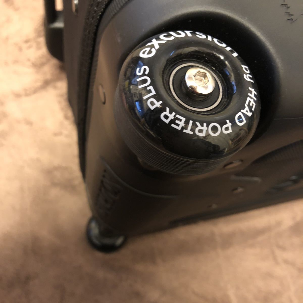 Burton ×HEAD PORTER PLUS キャリーケースexcursion Wheelie Burton ×HEAD PORTER PLUS キャリーケースexcursion Wheelie