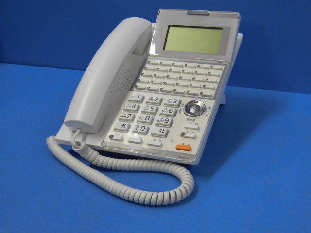 ▲ZR1 1905# 保証有 【 TD920(W) 】 サクサ AGREA LT900 30ボタン標準電話機 中古ビジネスホン 同梱可能 領収書発行可能の画像1