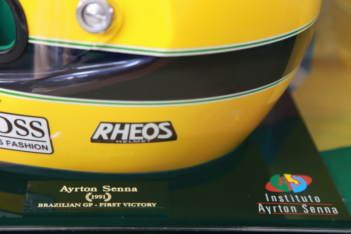 セナ財団公式 ホンダ レオス 1/1 アイルトン・セナ レプリカ セナ財団公式 ホンダ レオス 1/1 アイルトン・セナ レプリカ