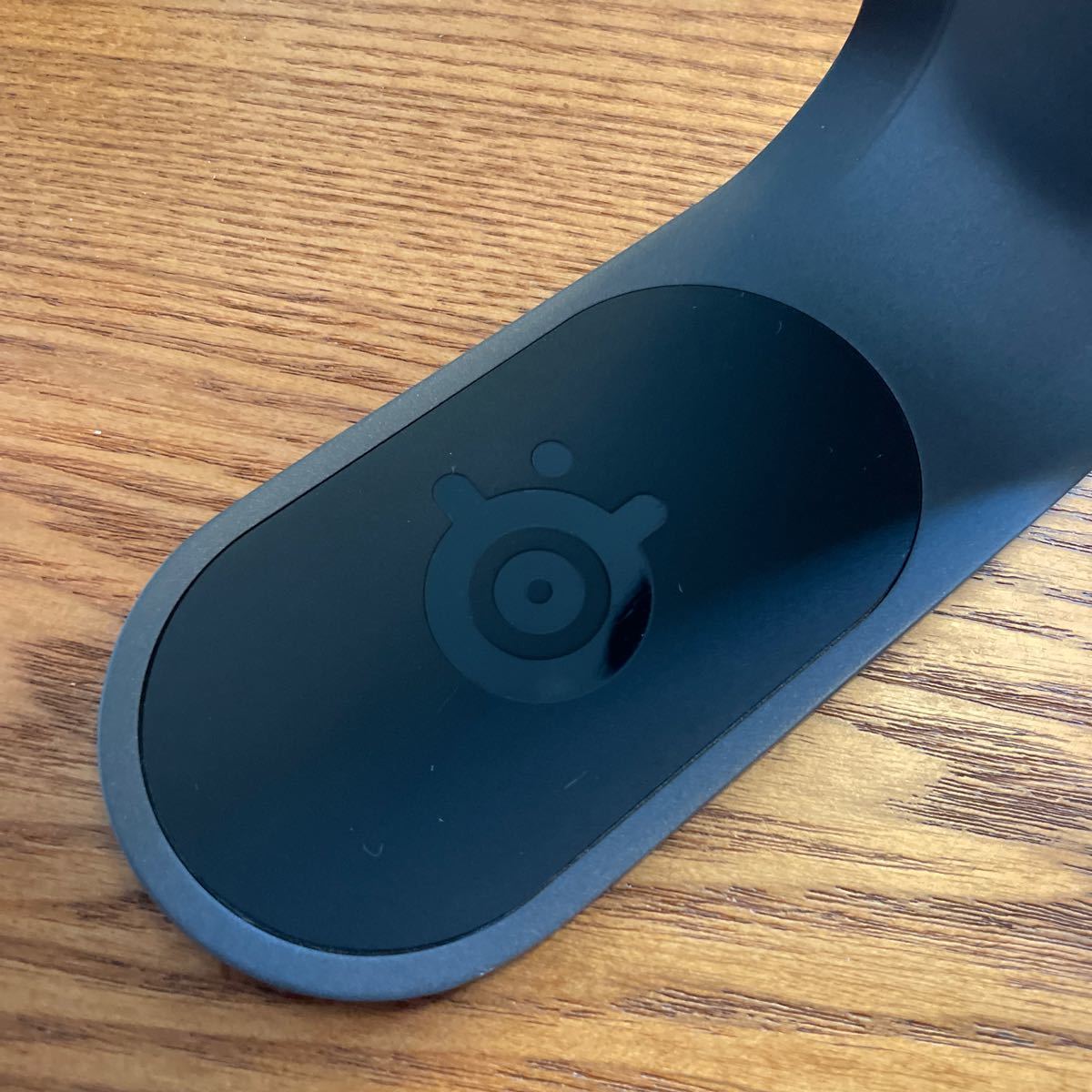 steelseries HS1アルミ製ヘッドセットスタンド ヘッドホン steelseries HS1アルミ製ヘッドセットスタンド ヘッドホン