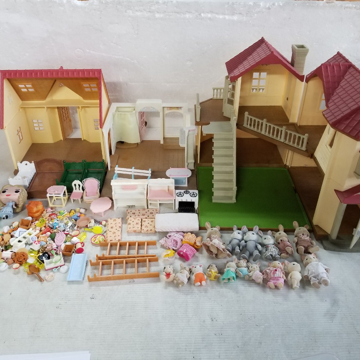 シルバニアファミリー ぬいぐるみ 家 家具 その他 まとめ売り ジャンク品 シルバニアファミリー 売買されたオークション情報 Yahooの商品情報をアーカイブ公開 オークファン Aucfan Com シルバニアファミリー ぬいぐるみ 家 家具 その他 まとめ売り ジャンク品 シルバニアファミリー 売買されたオークション情報 Yahooの商品情報をアーカイブ公開 オークファン Aucfan Com