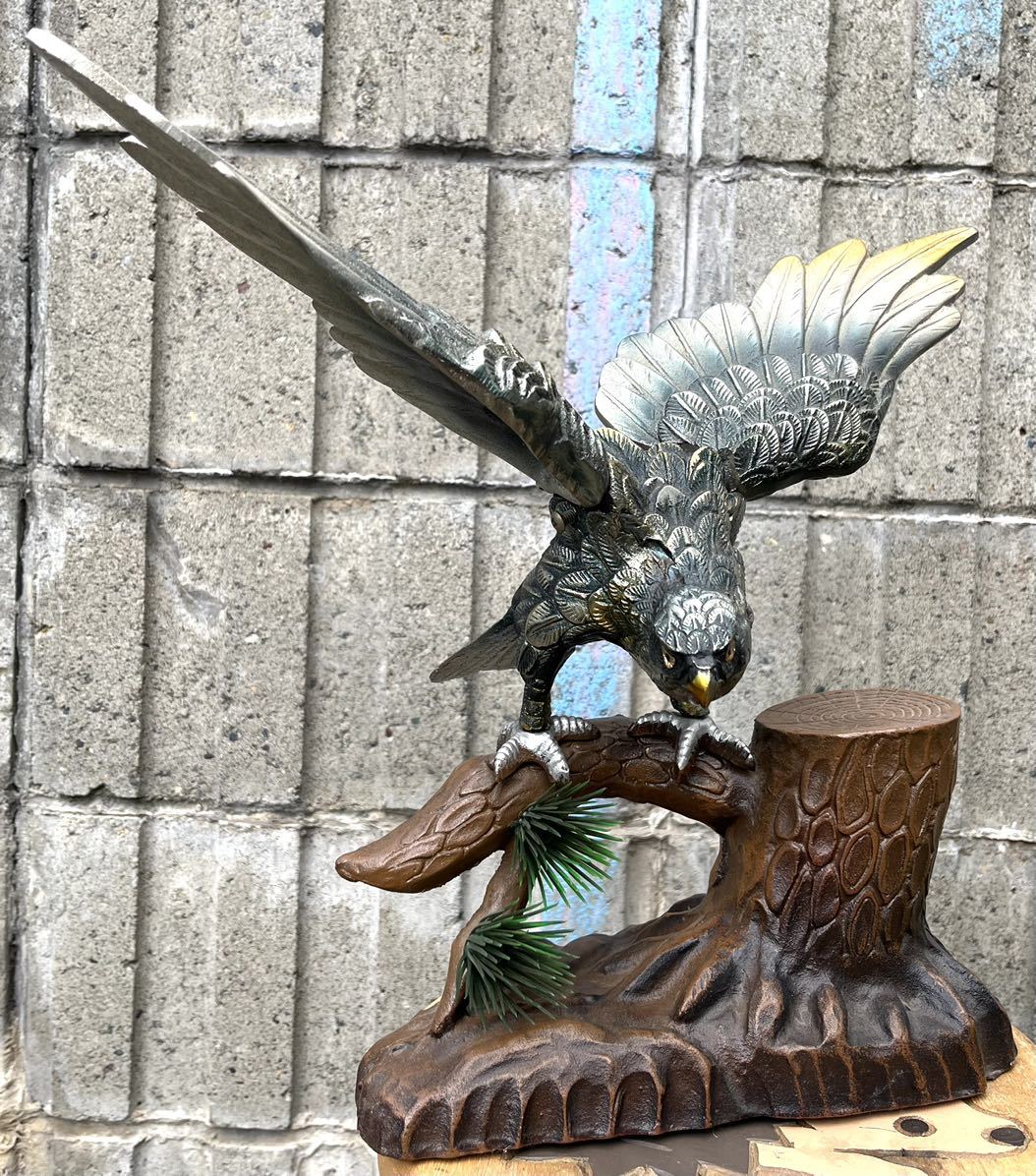 Yahoo!オークション - 鷹 松の木 置物 中古 昭和 レトロ Yahoo!オークション - 鷹 松の木 置物 中古 昭和 レトロ