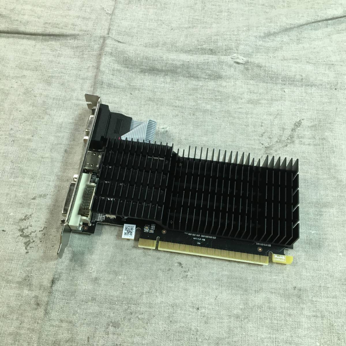 現状品　玄人志向 NVIDIA GeForce GT 710 搭載 グラフィックボード 1GB GF-GT710-E1GB/HS_画像3