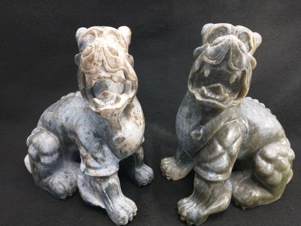 狛犬　石像　2体セット　中国古美術品　置物　インテリア　庭　オブジェ (22_50228_1)