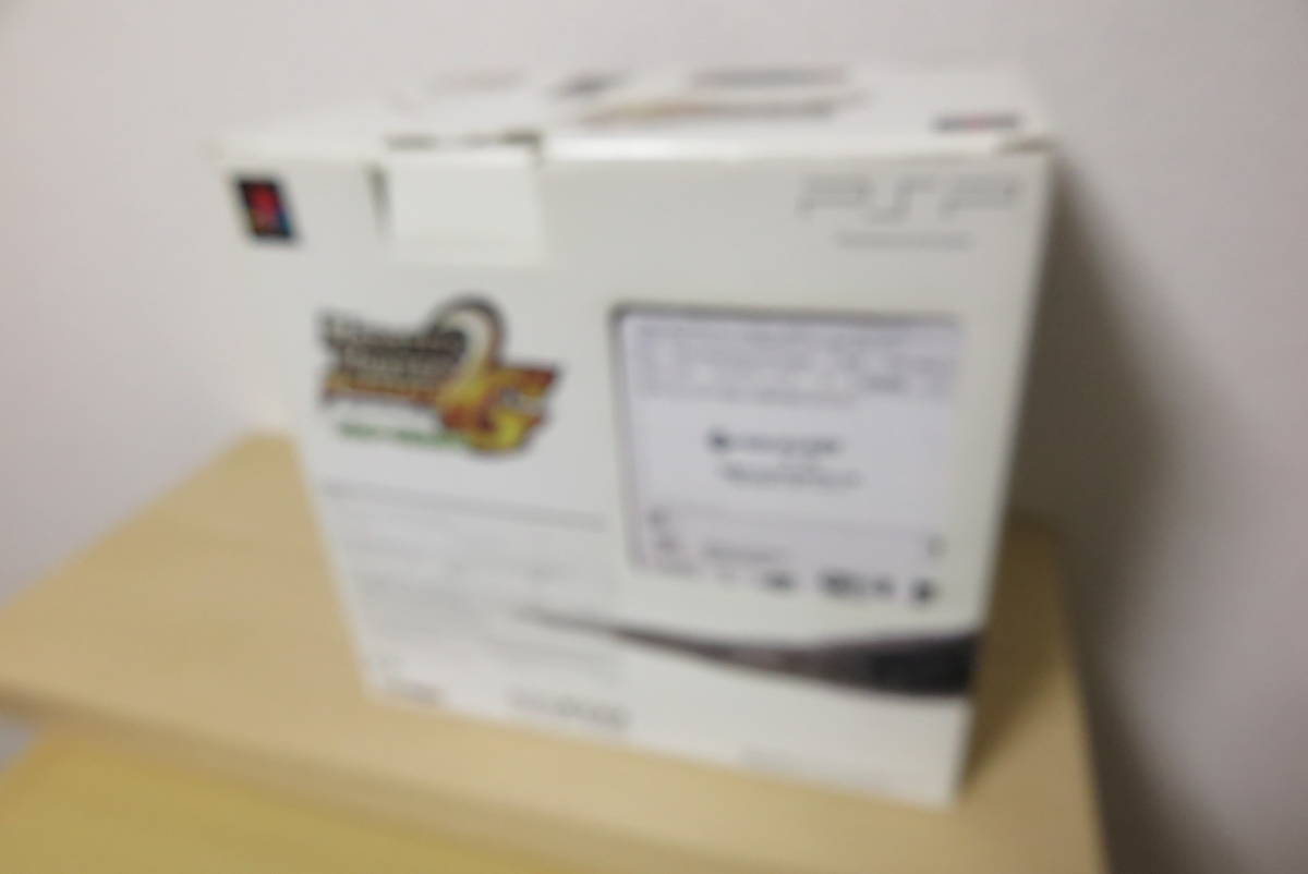 【PSP-2000本体同梱】モンスターハンターポータブル 2nd G ハンターズパックG (未使用)_画像10