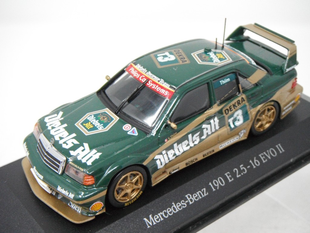 ■ ベンツ特注　MINICHAMPS(ミニチャンプス製) 1/43 MERCEDES-BENZ 190 E 2.5-16 EVOⅡ メルセデスベンツ レーシングミニカー_画像4