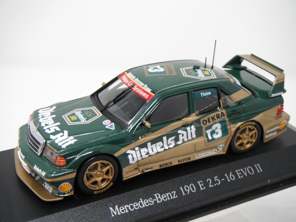 ■ ベンツ特注　MINICHAMPS(ミニチャンプス製) 1/43 MERCEDES-BENZ 190 E 2.5-16 EVOⅡ メルセデスベンツ レーシングミニカー_画像5