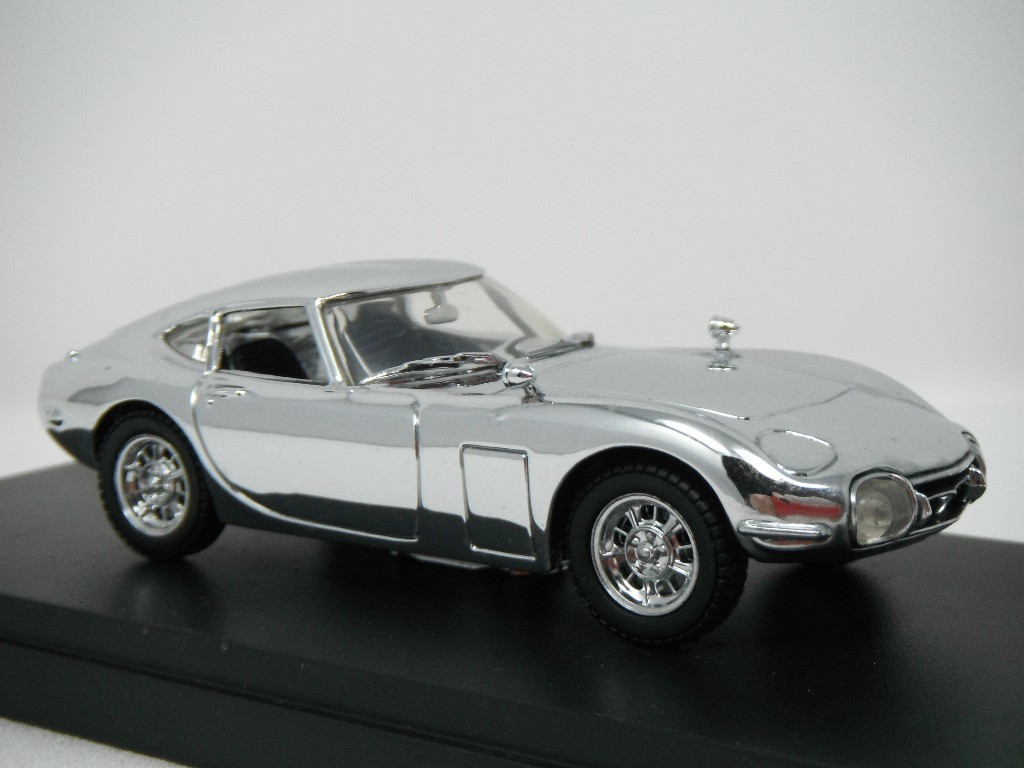 ■ 京商『1,000個限定1/43 TOYOTA 2000GT MF-10 クローム（鏡面加工） トヨタ ステッカー付きダイキャストミニカー』_画像4