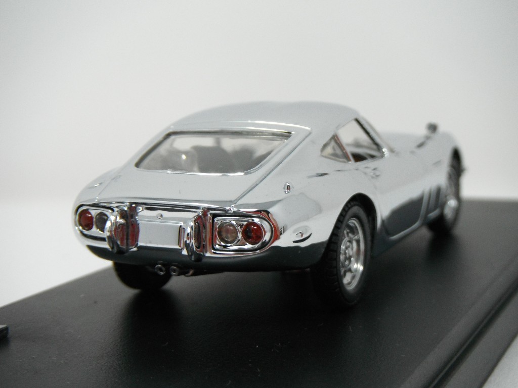 ■ 京商『1,000個限定1/43 TOYOTA 2000GT MF-10 クローム（鏡面加工） トヨタ ステッカー付きダイキャストミニカー』_画像3