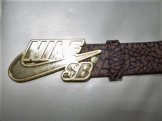 Yahoo!オークション - NIKE SB ナイキ レザー ゴールド バックル Yahoo!オークション - NIKE SB ナイキ レザー ゴールド バックル