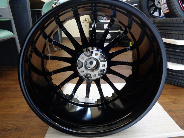 カールソン 1/16RSF GT BE Carlsson アルファード/ヴェルファイア/Y51フーガ/シーマ ローダウン車向け 245/35-20 8.5J+40 9.5J+40 夏用_裏逃げの画像です!