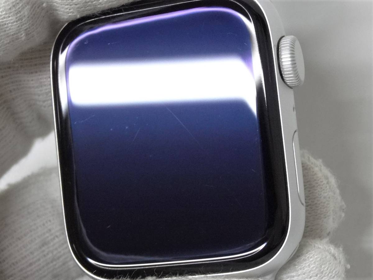 HE-433◆Apple Watch SE 44mm A2352 アップルウォッチ 中古品_液晶画面にキズが見受けられます。