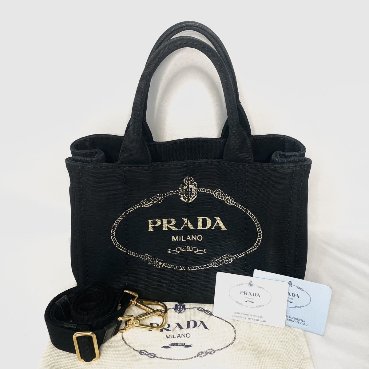 《美品》PRADA プラダ　カナパ　2way 入手困難　ブラック　ハンドバッグ　ショルダーバッグ　三角ロゴ　レディース　三角プレート_画像1