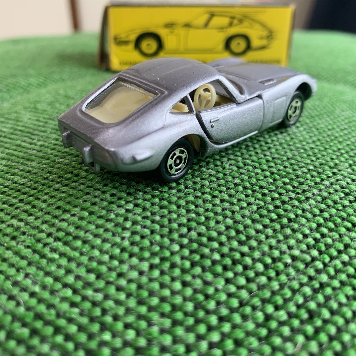 トミカ 黒箱 トヨタ2000GT 5-1 絶版 日本製 銀 シルバー TOMICA トミカ 黒箱 トヨタ2000GT 5-1 絶版 日本製 銀 シルバー TOMICA