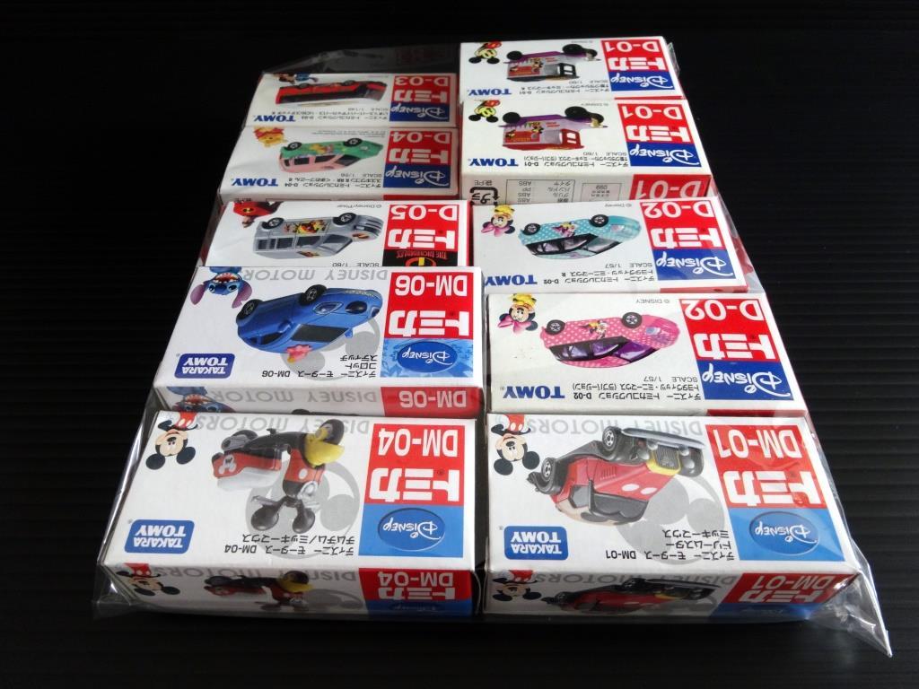絶妙なデザイントミカ dカプセル ミッキー ミニー クラシックカー