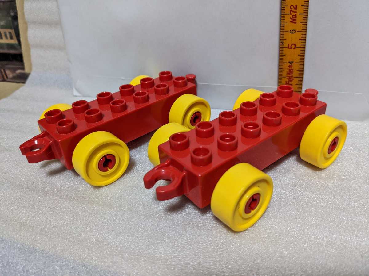 LEGO レゴデュプロ 車 ベース 赤2台 同梱可（送220～_画像2