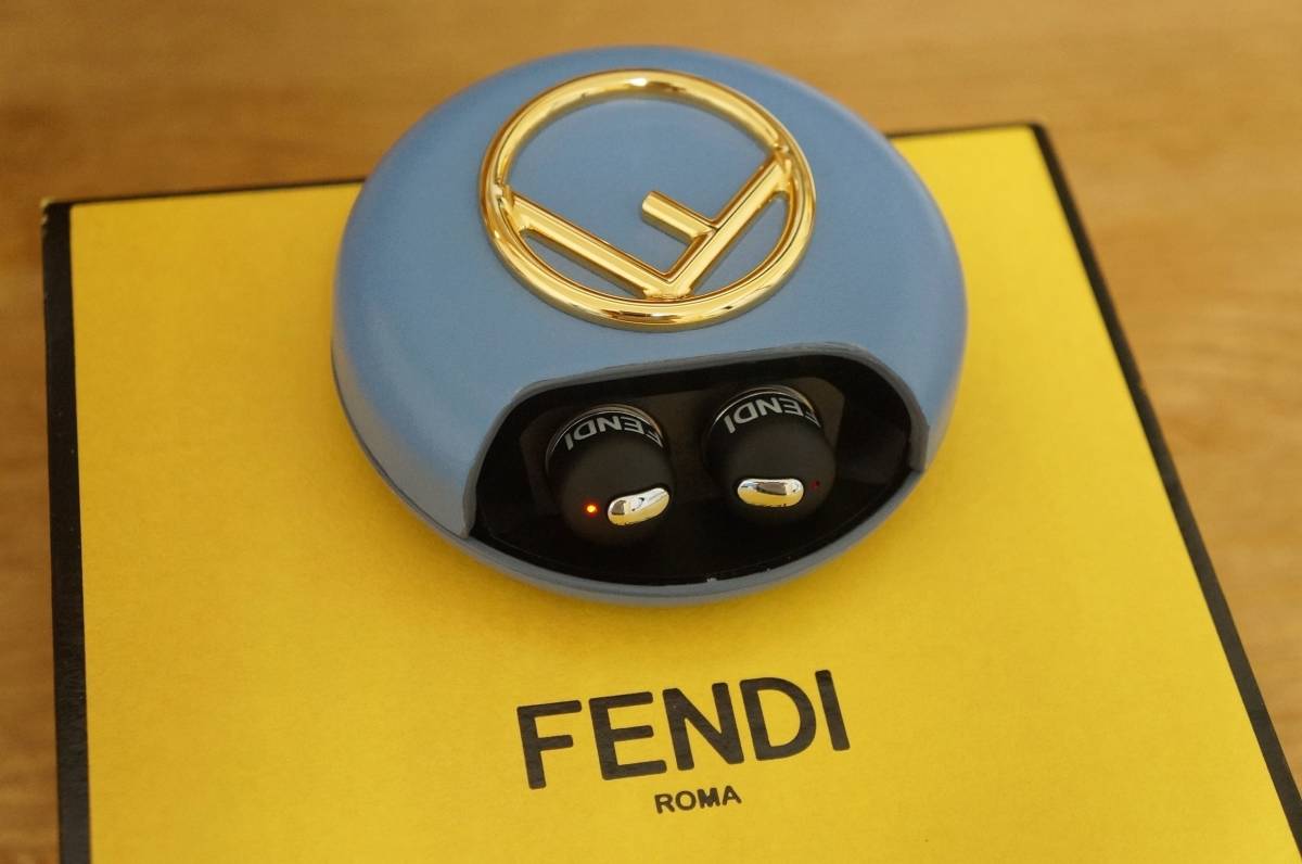 Yahoo!オークション - FENDI フェンディ Bluetooth ワイヤレス Yahoo!オークション - FENDI フェンディ Bluetooth ワイヤレス