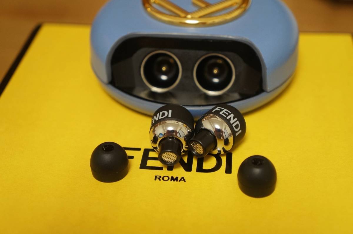 Yahoo!オークション - FENDI フェンディ Bluetooth ワイヤレス Yahoo!オークション - FENDI フェンディ Bluetooth ワイヤレス