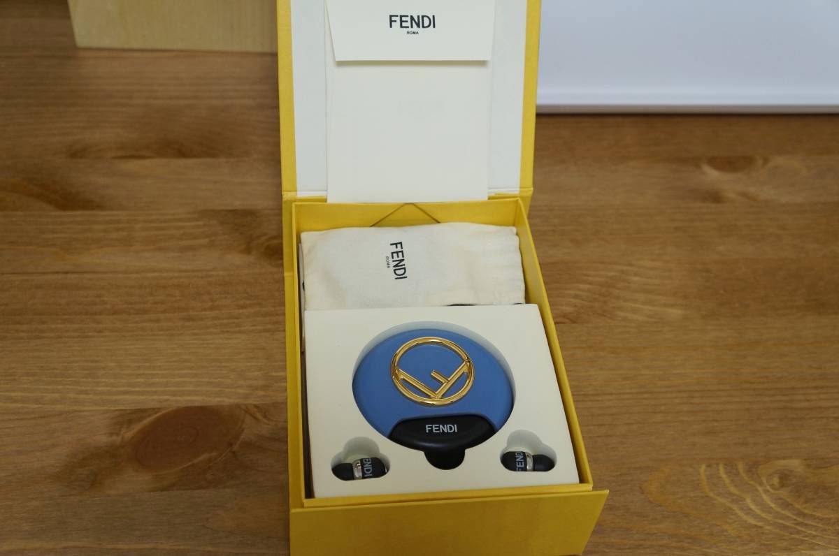 Yahoo!オークション - FENDI フェンディ Bluetooth ワイヤレス Yahoo!オークション - FENDI フェンディ Bluetooth ワイヤレス