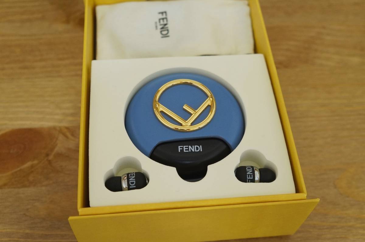 Yahoo!オークション - FENDI フェンディ Bluetooth ワイヤレス Yahoo!オークション - FENDI フェンディ Bluetooth ワイヤレス