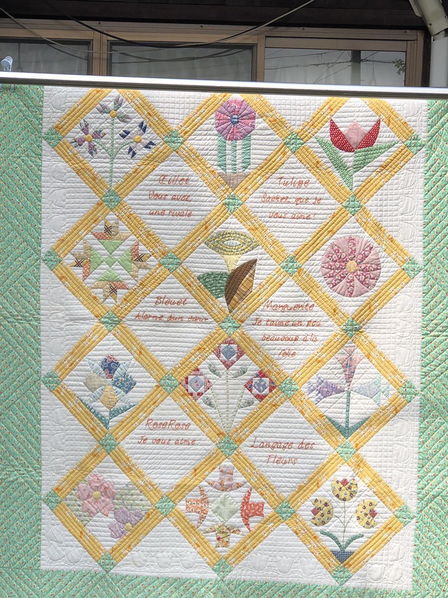 パッチワークキルト タペストリー 花のパターン パッチワークキルト タペストリー 花のパターン