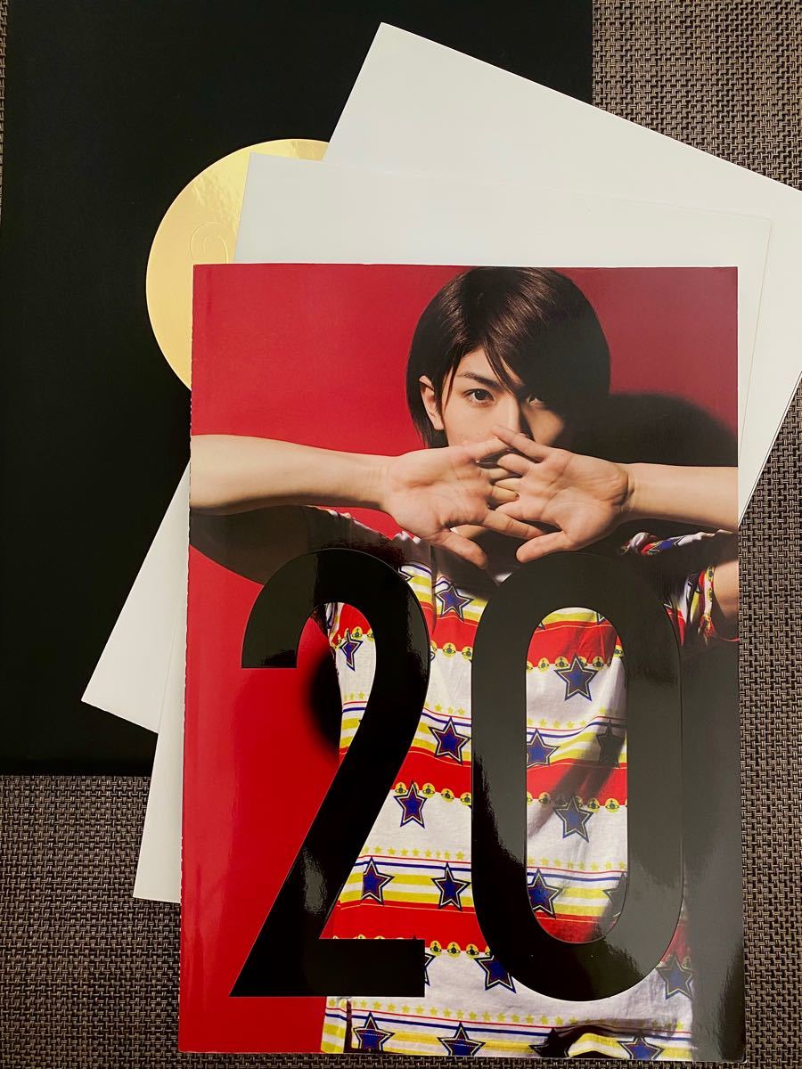大人も着やすいシンプルファッション 三浦春馬 写真集 20th