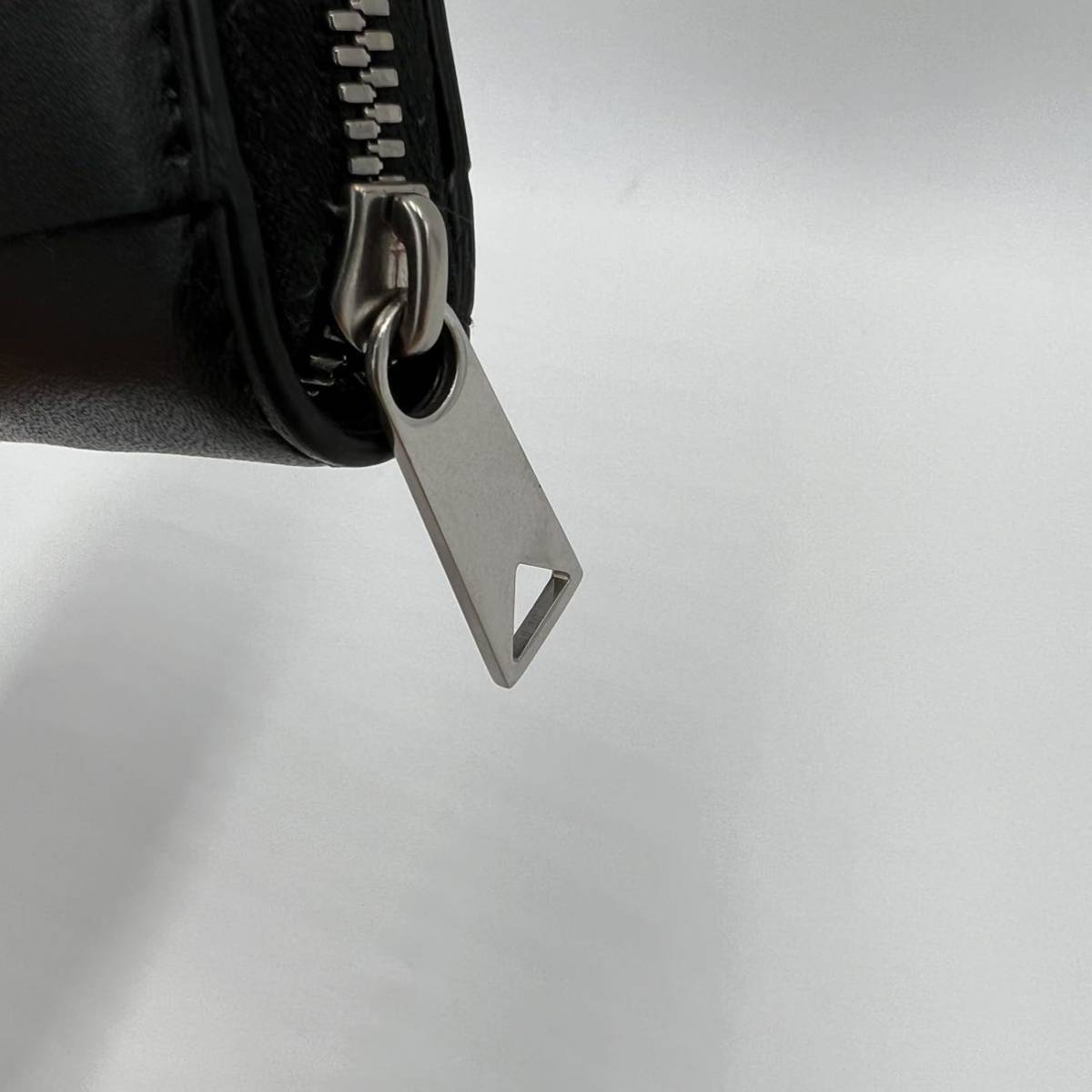 ェネタ Bottega イントレチャート コンパクトウォレット 黒の通販 by