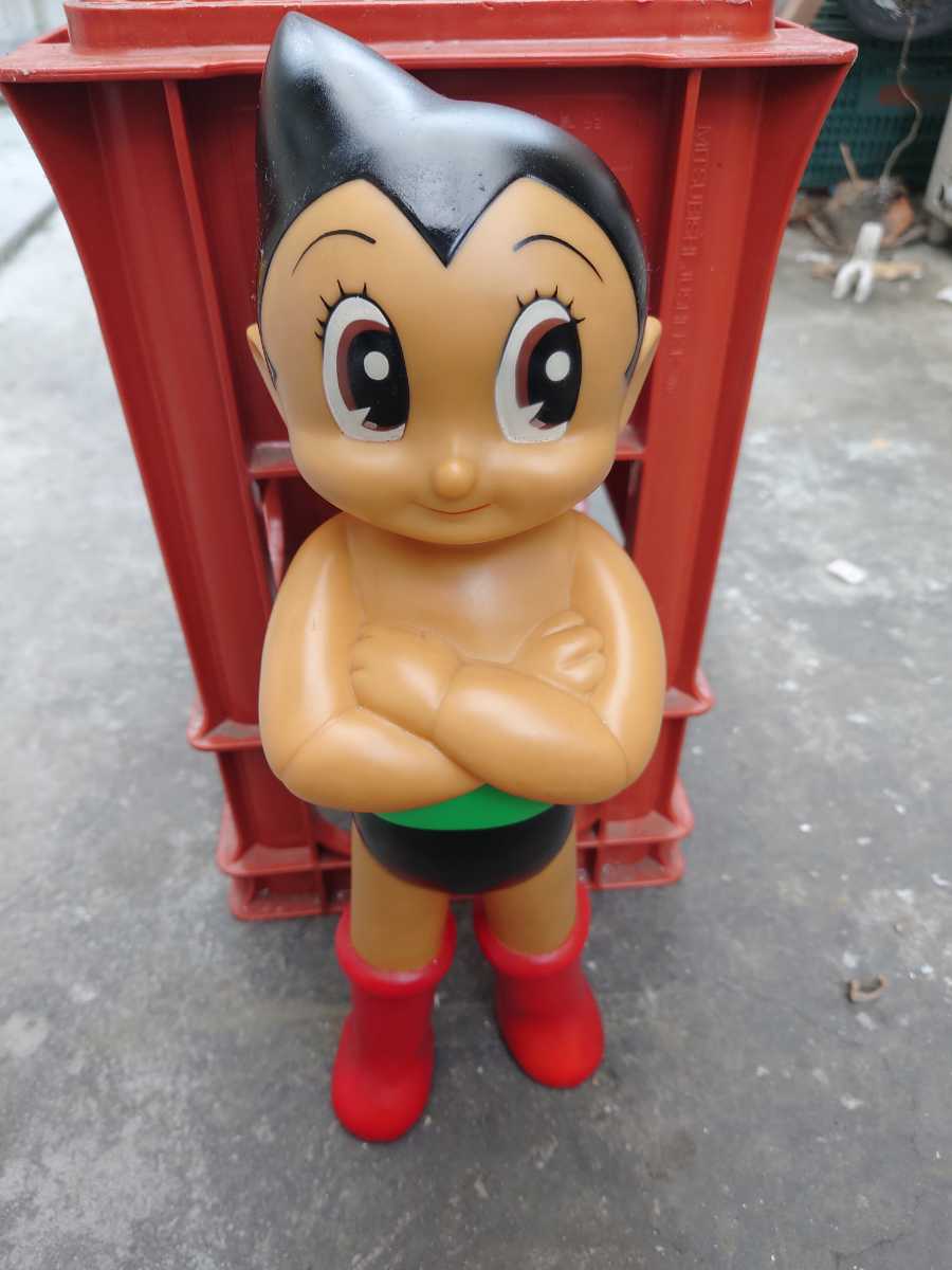 レトロ】ビリケン商会 鉄腕アトム 45cm ソフビ フィギュア レトロ】ビリケン商会 鉄腕アトム 45cm ソフビ フィギュア