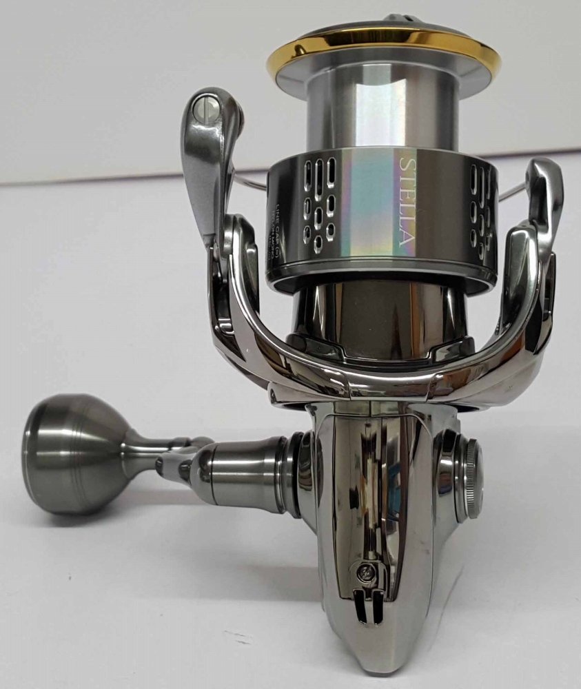 ☆【中古】シマノ SHIMANO 18 ステラ STELLA C5000XG スピニングリール 最も激安 SHIMANO シマノ 19 ステラ リール C5000XG STELLA リール