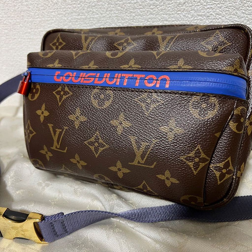 希少 LOUIS VUITTON ルイ・ヴィトン モノグラム ボディバッグ 希少 LOUIS VUITTON ルイ・ヴィトン モノグラム ボディバッグ