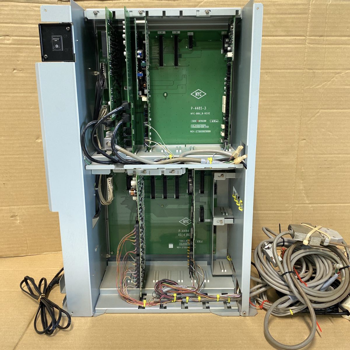 ナカヨ デジタル電子交換機 主装置 NYC-REXE/M-ME ビジネスホン ナカヨ デジタル電子交換機 主装置 NYC-REXE/M-ME ビジネスホン