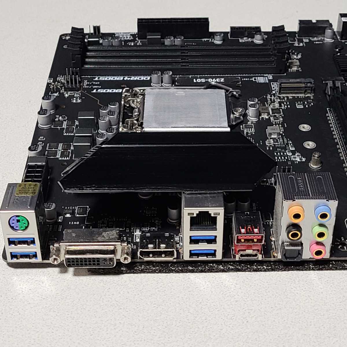 MSI Z390-S01 IOパネル付属 LGA1151 ATXマザーボード 第8・9世代 MSI Z390-S01 IOパネル付属 LGA1151 ATXマザーボード 第8・9世代