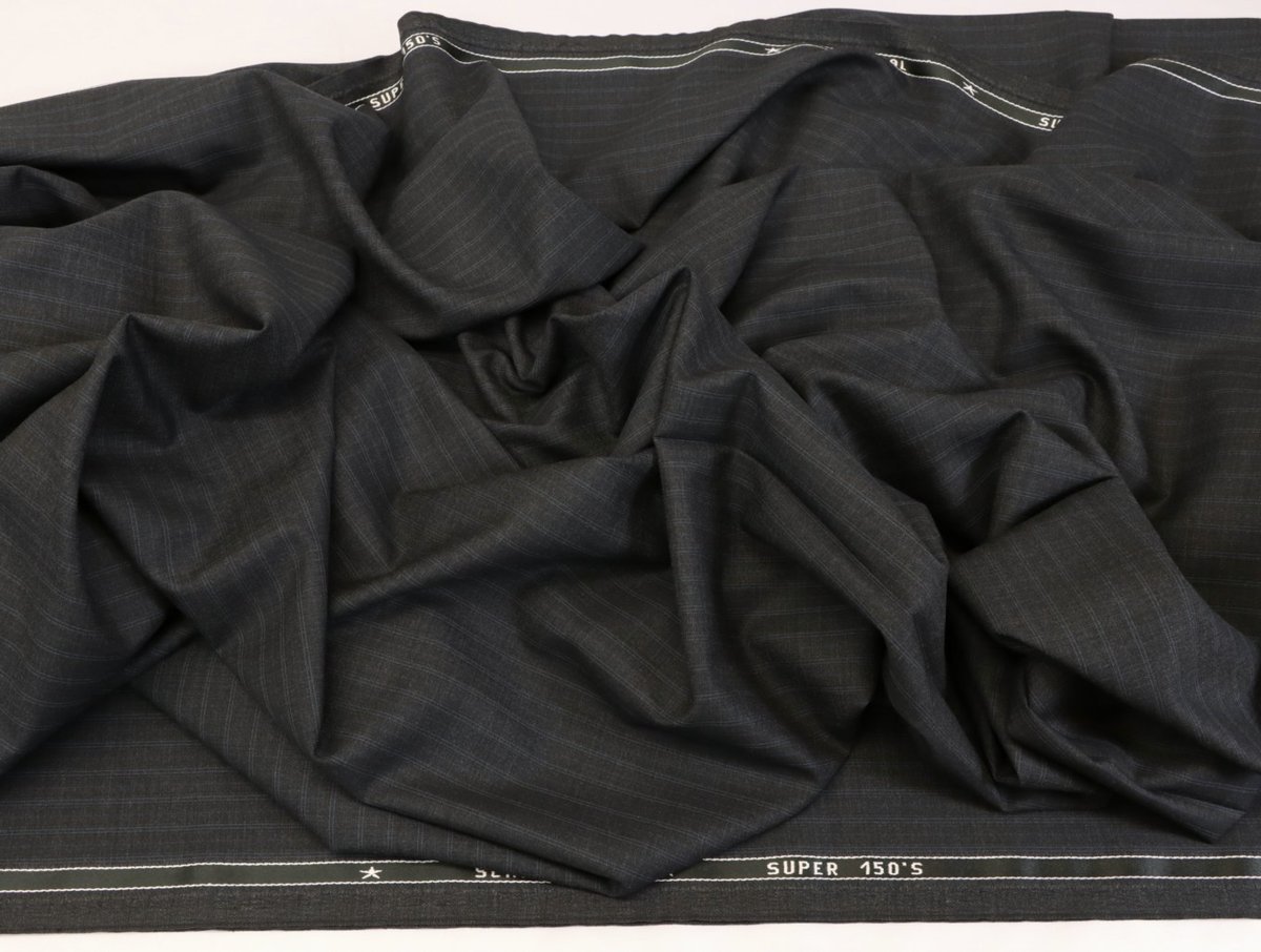 ●スキャバル社「ジェイソン」・最高峰のスーパー150・チャコールグレーにストライプ・超気持ちいい肌触り・生地価格42万円・長さ3.2m_画像6