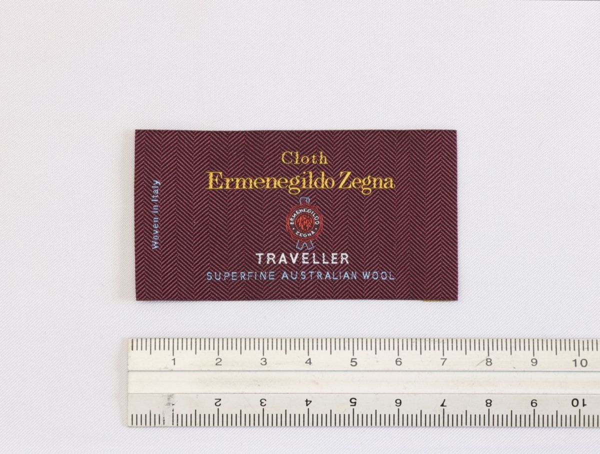■ゼニア人気シリーズ「トラベラー」艶々濃紺の上品で定番風ストライプ・滑らかなのにシワに強い!長さ3.2m_画像8
